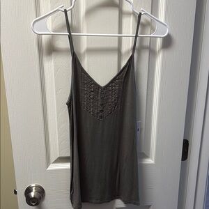 AEO green tank